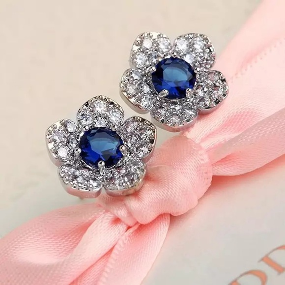Jewelry - Earrings
